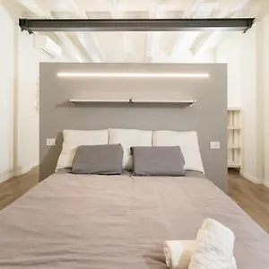 Alessia's Building- Affori Fn 公寓
